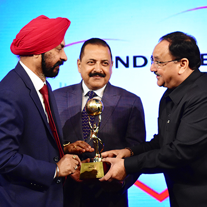 Awards-for-excellence-in-ayurveic-opthalmology-by-Health-minister-India-Shri-J.P.-Nadda-ji-Dr.-jitendra-Singh-Minsiter-of-State-PMO-